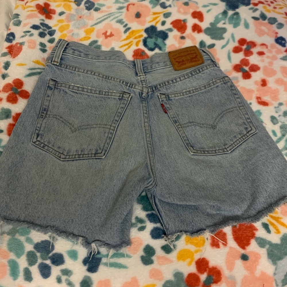 LEVI SHORTS - Picture 4 of 6